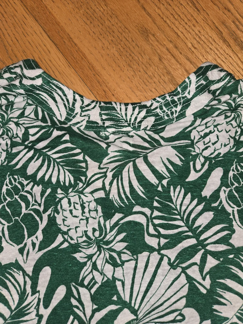 Joie 100% Linen Green White Floral V-Neck Short Sleeve Blouse Size S Coastal